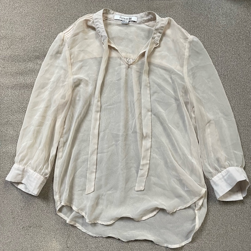 Forever 21 women’s sheer mesh shirt size medium